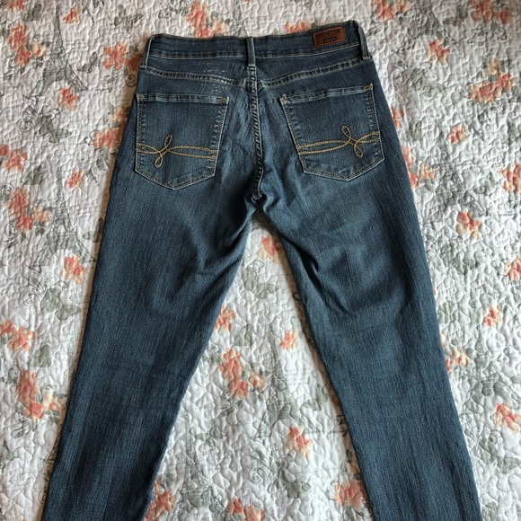 Levi’s Denizen skinny dark denim jeans - Picture 3 of 8